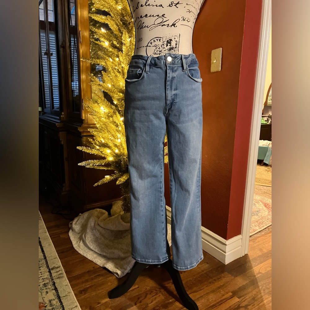 FRAME Le One Crop Bootcut Organic Cotton Blend Jeans